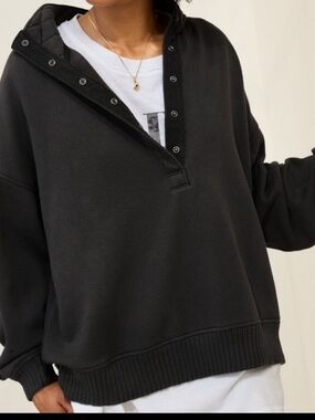 Aerie Oh Snap! Blackish (Smoked Gray) Pullover Hoodie Size Medium NWT